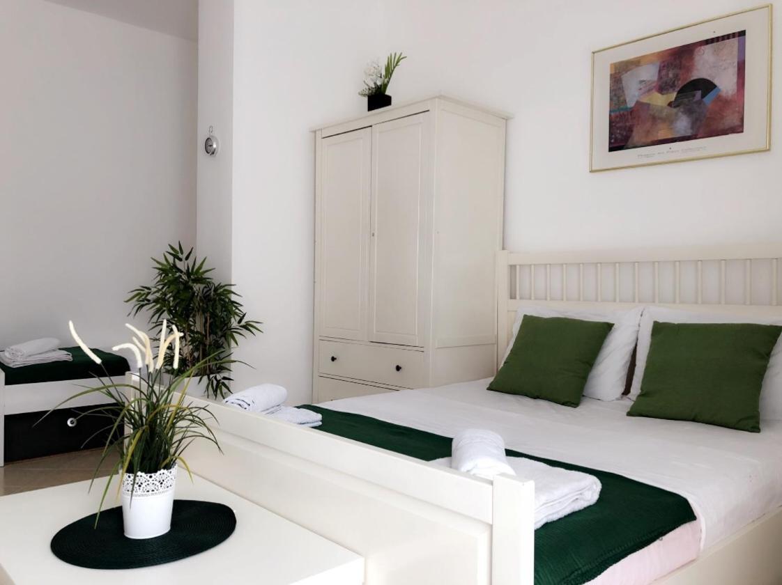 Bb Moderne Apartments Sarande Exterior photo